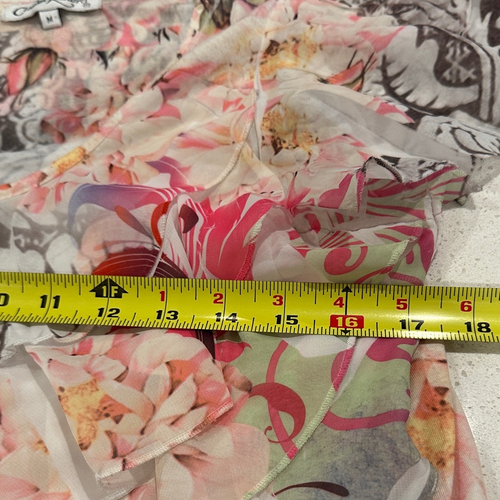 🩵$5 FLORAL Multicolor Ruffle SHORT SLEEVE BLOUSE. SIZE MEDIUM. - Picture 8 of 10